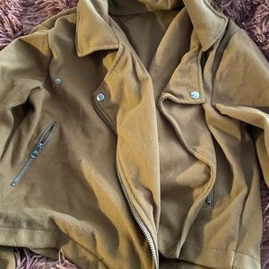 cute camel color jacket !